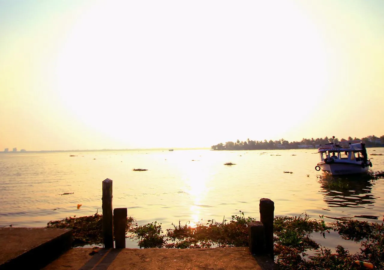 Warm Stay Retreat Kochi